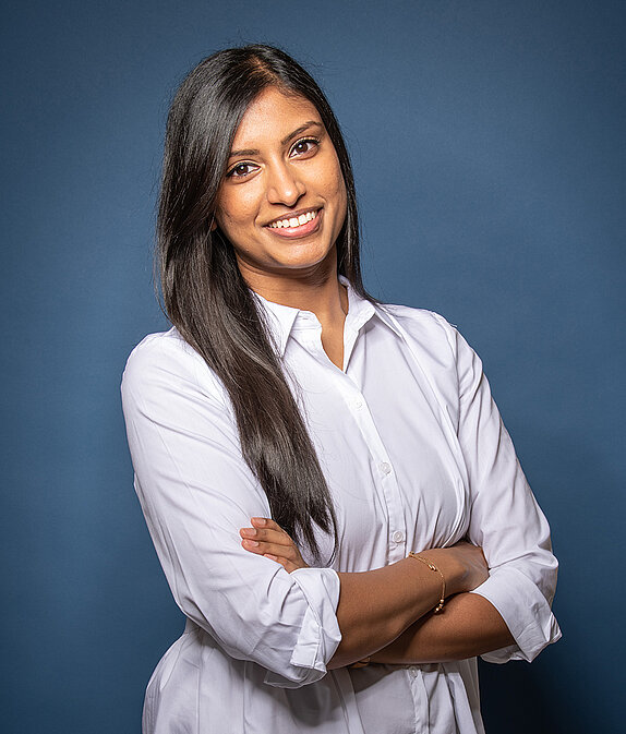 Next AG - Tharaka Mathiyaparanam - SEO / SEM / SocialMedia  Spezialistin